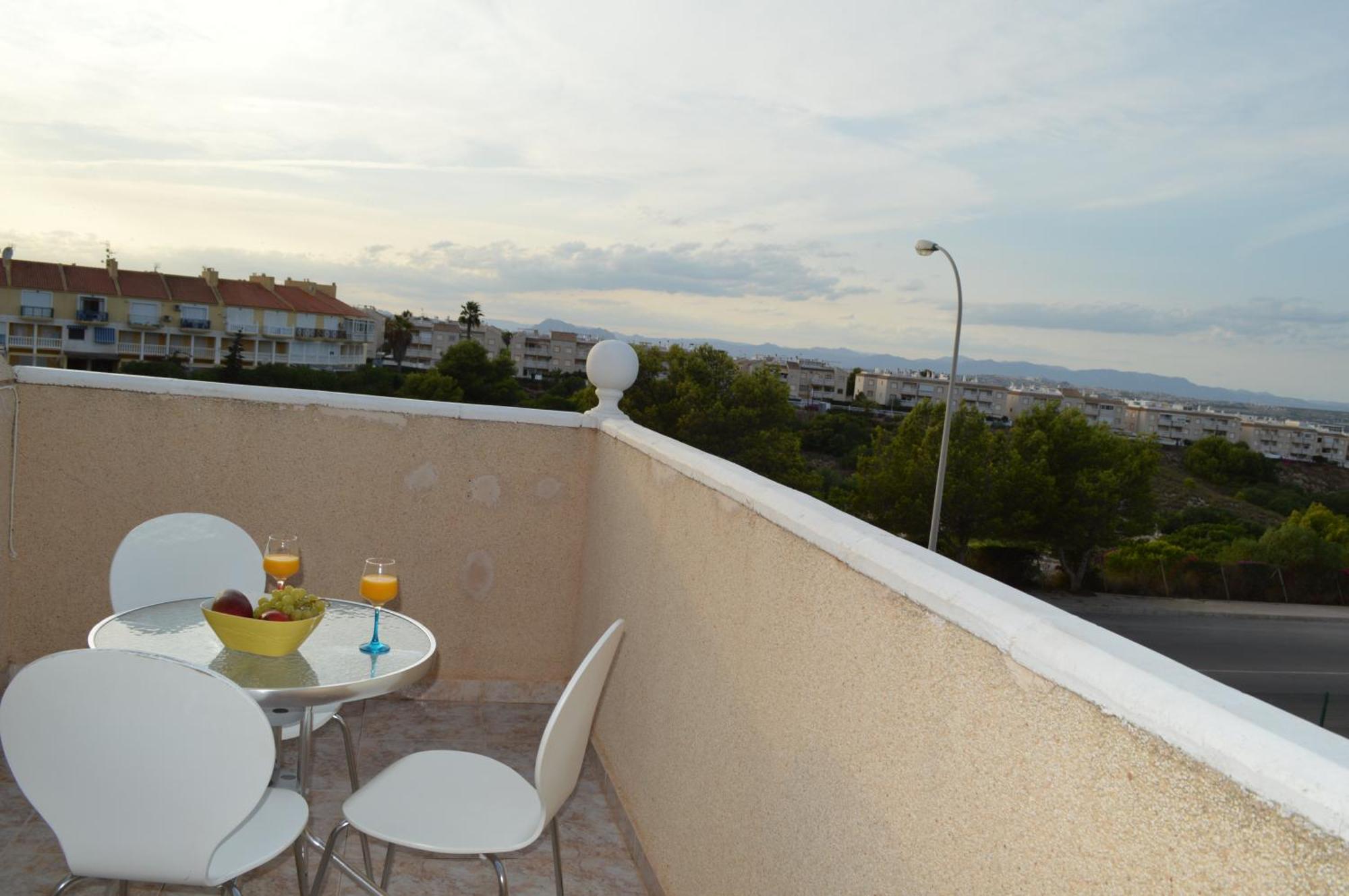Residencial Torrealmar Con Vistas Apartment Torrevieja Ngoại thất bức ảnh